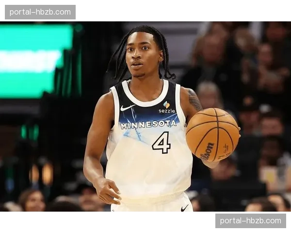 多森姆比赛专注度保持良好 森林狼替补席可靠轮换选择增加